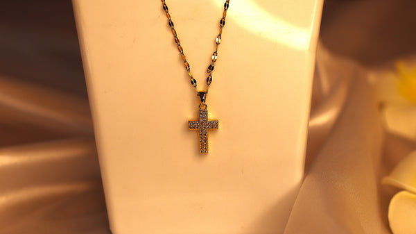 Sparkles4u Small Cross Necklaces for Women Simulated Diamond Cross Pendant Dainty Cross Necklace Cubic Zirconia Cross Necklace for Women